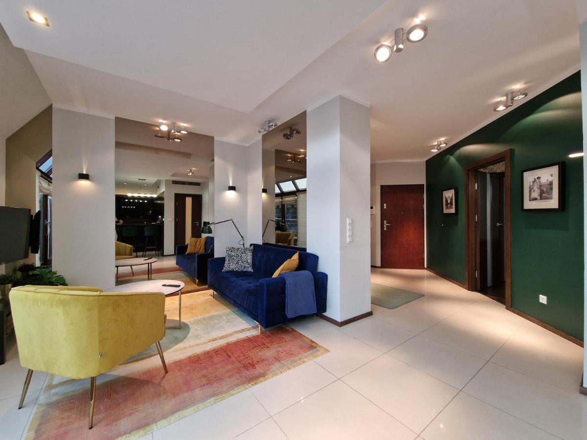 Happy - Old Town Apartment