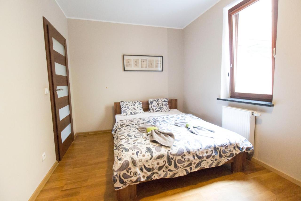 Happy Estate - Old Town Apartment *