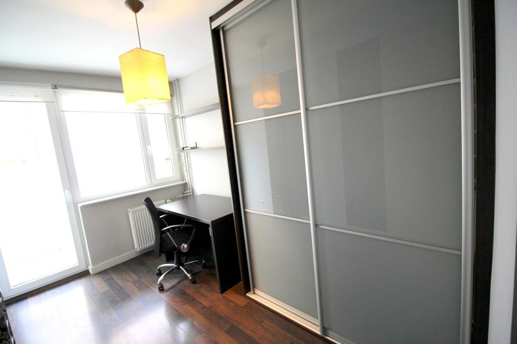 Happy Estate - Old Town Apartment
